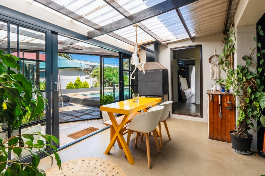 4 Bedroom Property for Sale in Linkside Western Cape